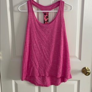 Women’s workout tanks